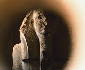 djoser_serdab_statue_96-6304-06.jpg