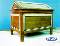 woodenchest_s.jpg